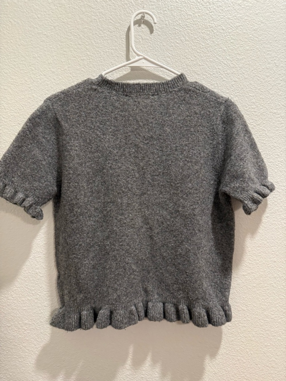 Zara Gray Ribbed Knit Top - Picture 4 of 4